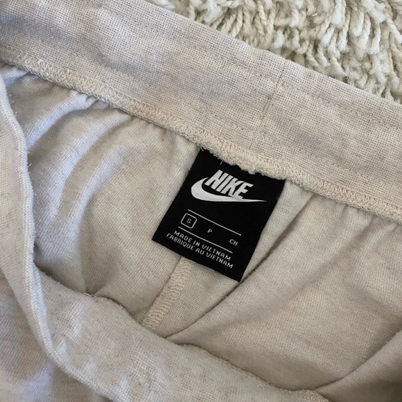 Nike Pants - Nike shorts